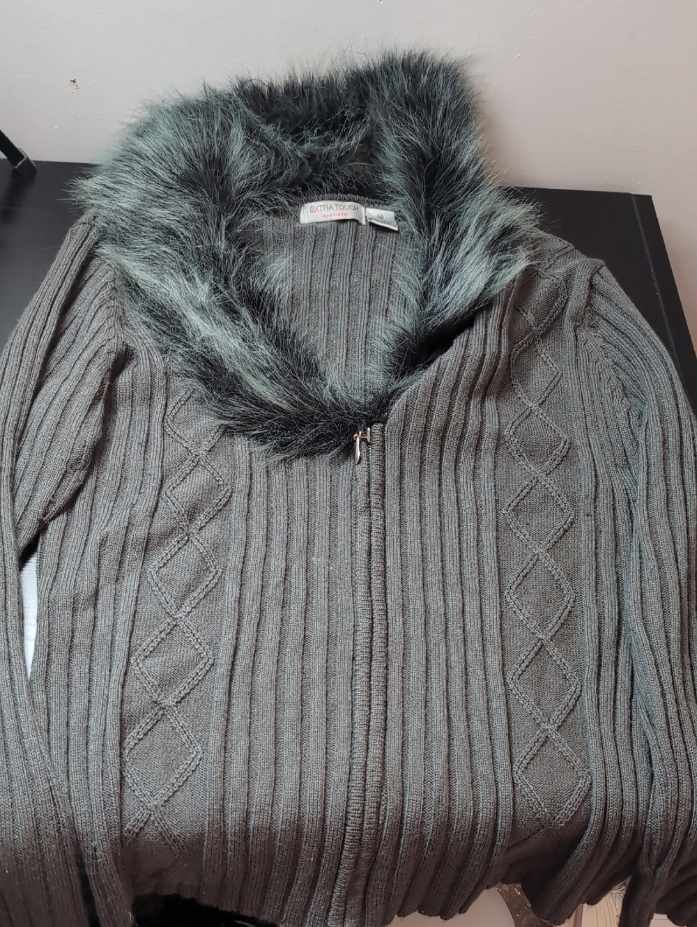 Extra Touch Sportswear Women's Charcoal Ribbed Zip Cardigan w Faux Fur Trim 2X